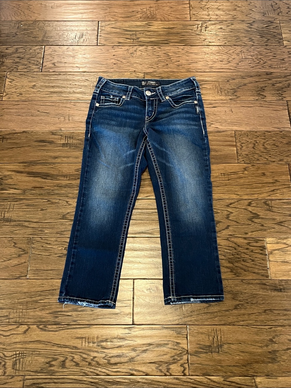 Silver Jeans Suki Mid Capri Size 27